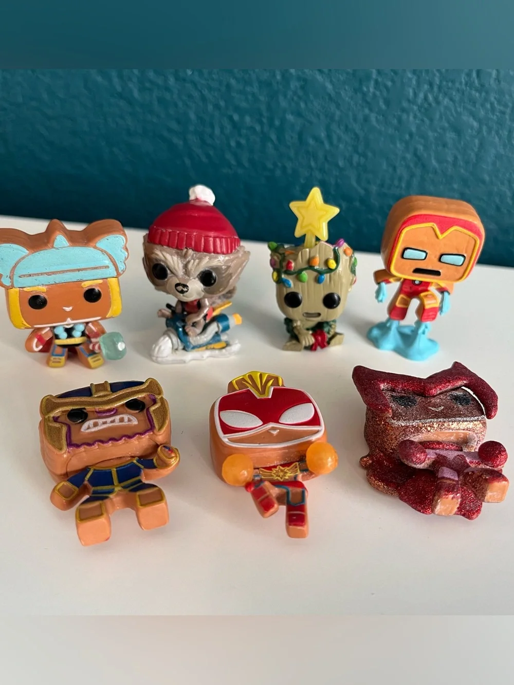 Funko Pop! Gingerbread Iron Man Thor Deadpool Thanos Christmas Baby Groot Rocket